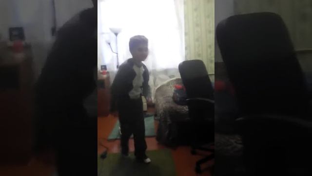 Пародия на лейзи бой