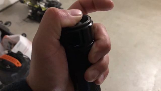 Performance Tool W2499 1,000 Lumen Spotlight/Flood Beam LED Black Flashlight 🔦 смотреть онлайн