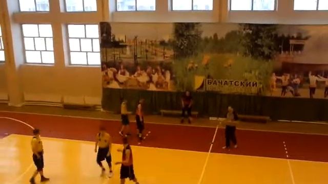 Бачаты 74-68 Медведи (II дивизион, 2 часть) смотреть онлайн