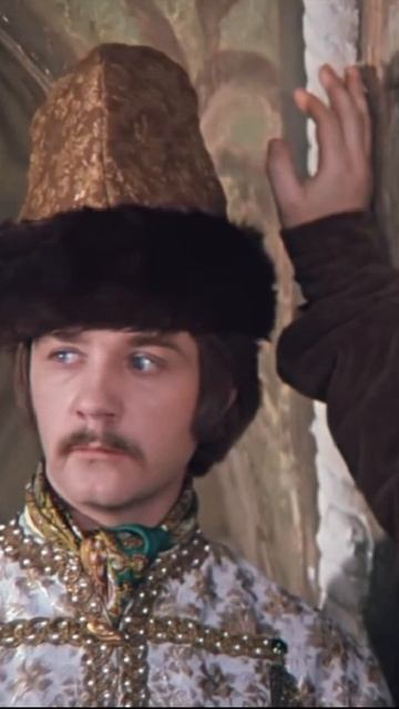 "Ой дурак!" #shorts // "Иван Васильевич меняет профессию". смотреть онлайн