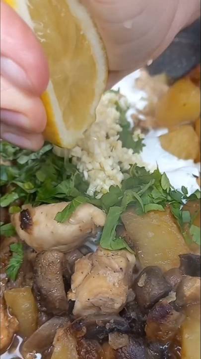 Нежный соус в жаркое с грибами