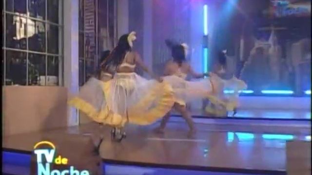 Yeah.!! la gran final en T.V DE NOCHE VANESSA GAMEZ ;) uff смотреть онлайн