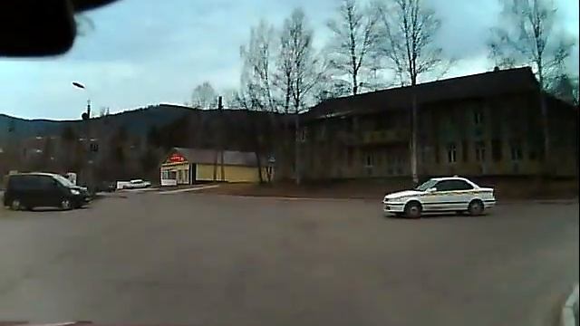 2012.05.02 - Две шустрые кукушки в 5ти метрах от пешеходного смотреть онлайн