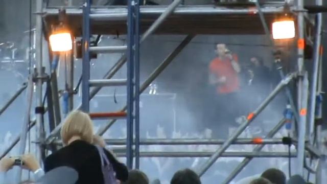 Линкин Парк на Васильевском спуске 2011 смотреть онлайн