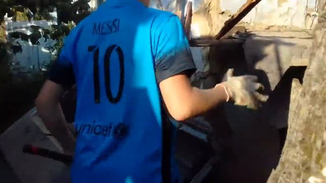 Ломаем вход в сорай.горит дерево!!! смотреть онлайн