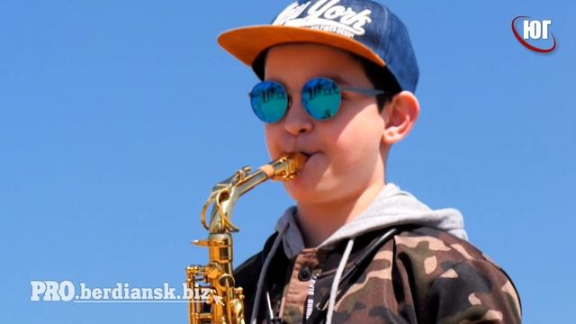 ДЕНЬ ДЖАЗА НА МОРЕ В БЕРДЯНСКЕ смотреть онлайн