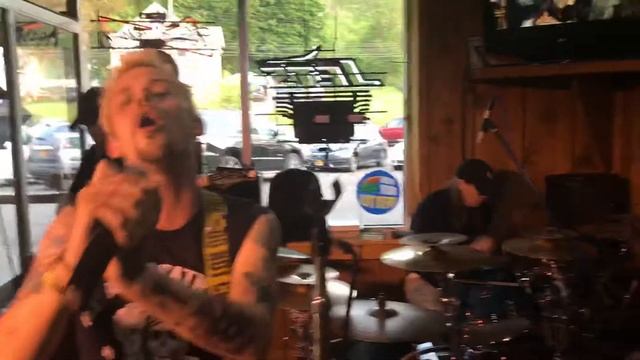 Creep Rock Cover смотреть онлайн