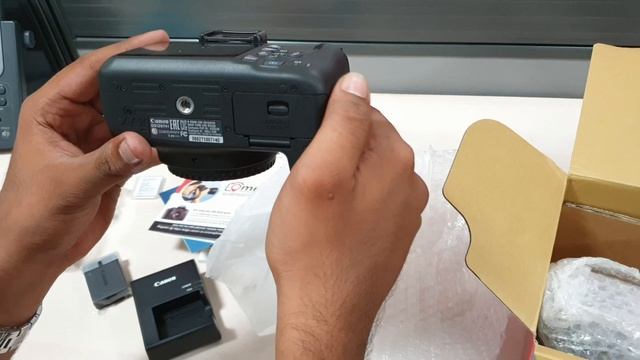 Canon EOS 1500D Digital SLR Camera Unboxing смотреть онлайн