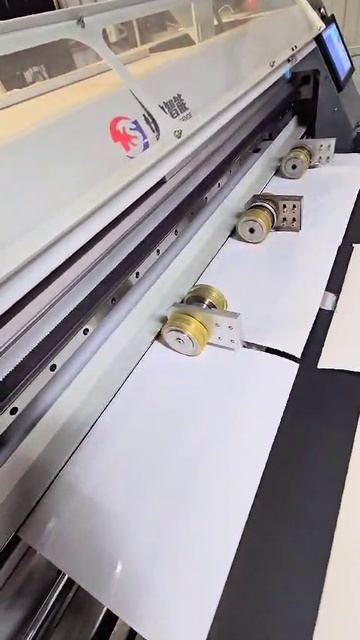 Работа автоматического XY резчика Volk K3 Plus, ч.3 смотреть онлайн