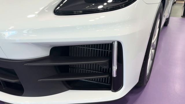 Checking out the new Porsche Panamera 2024 смотреть онлайн