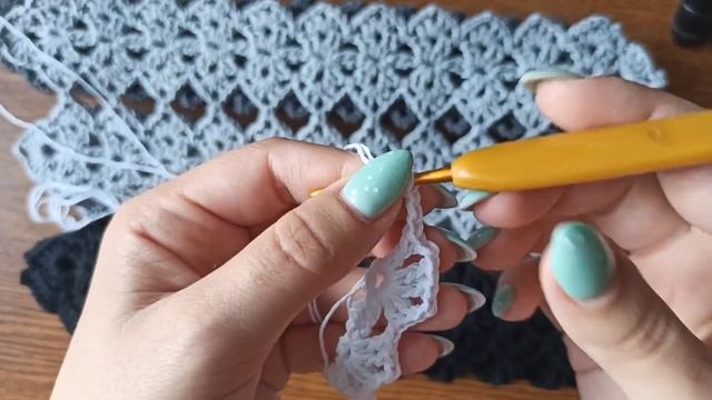 Серветка, доріжка або скатертина гачком. Чудовий елемент для прекрасного декору на святковий стіл. смотреть онлайн