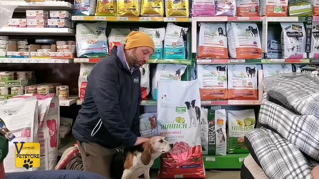 Natural Trainer - Medium Adult mangime secco per cani смотреть онлайн