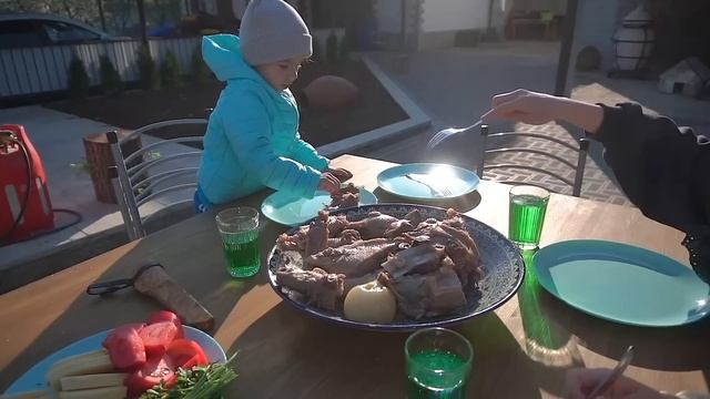 FISH ON CHARCOALS. смотреть онлайн