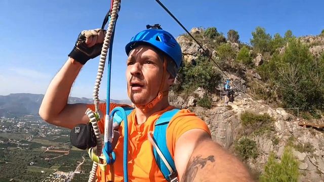 Vía Ferrata Falconera - Marxuquera K3 Tirolina 125 metros Gandia / Valencia Camping la Escalda смотреть онлайн