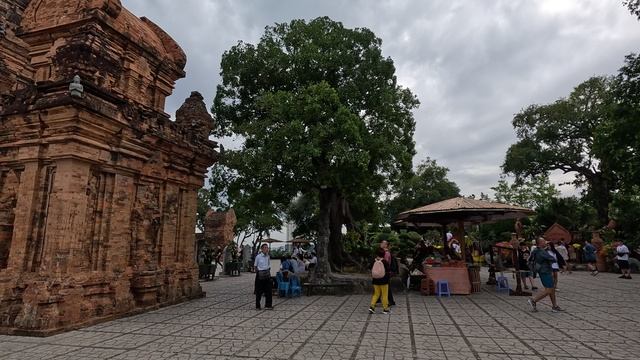 Чамские башни в Вьетнаме