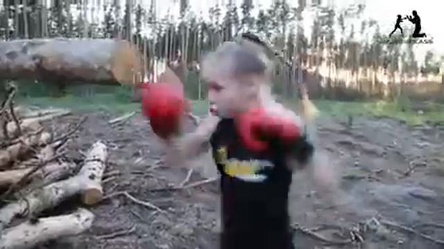 девочка, перчатки и бревно Sergey Ezhkov21 смотреть онлайн