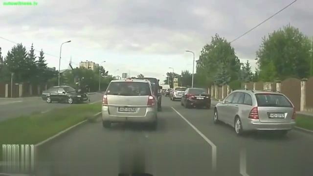 АВТОЖЕСТЬ. ДЕБИЛЫ НА ДОРОГЕ смотреть онлайн