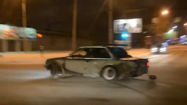 Дрифт на E30 смотреть онлайн
