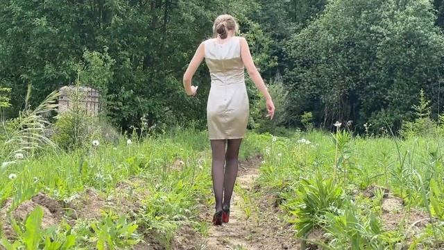 Louboutin Abused, High Heels Ruined, High Heels Sinking, High Heels Abuse, Heels Stuck (# 1268)