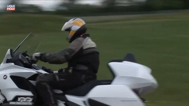 Onlinemotor Honda Goldwing 2018 ohne Doppelkupplungsgetriebe Fahraufnahmen #hondatage2018 смотреть онлайн