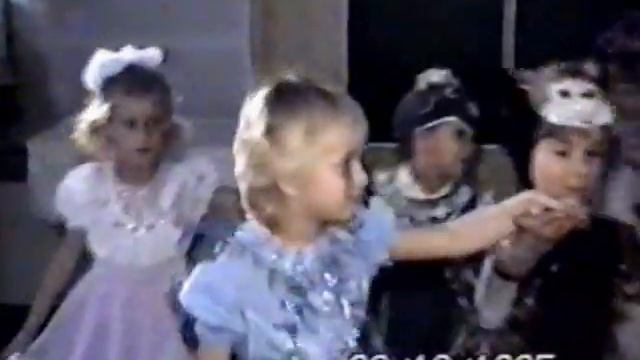 ЁЛКА В РЫБКЕ ЗАПИСЬ КОЗЛОВЫХ 29 12 1995 г смотреть онлайн