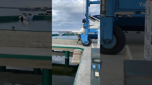 Это ПРОИЗОШЛО - Lowering of Yacht Rankraft RC34,Ukraine Yacht Club Maxim Marine. смотреть онлайн