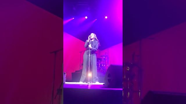 Mama Mia | Mentissa | Son concert | Talant | Jeudi 24 février ~ Océane's Life ~ смотреть онлайн