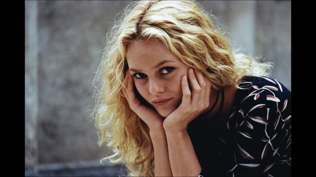 Il y a - Vanessa Paradis/Gaëtan Roussel - Cover смотреть онлайн