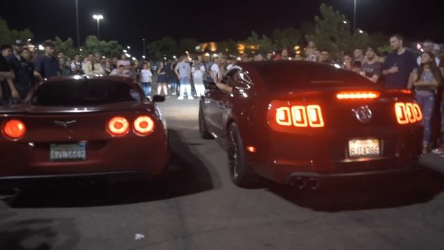 OUTRAGEOUS Rev BATTLE Between Cobra and GT 500(Flame Spitting) смотреть онлайн
