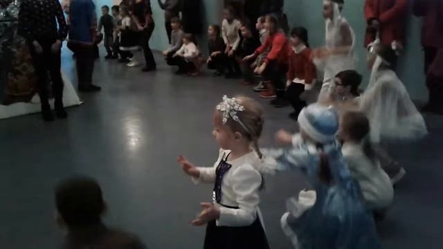 Новогодняя сказка. Ясиноватая. Часть 2. смотреть онлайн