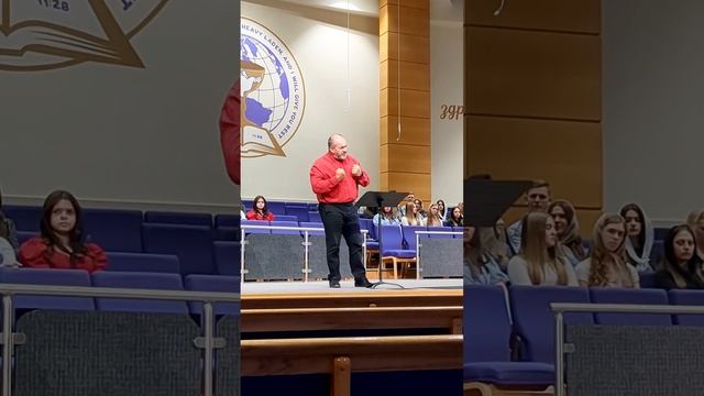 пісня жестами " Друже мій помолися за мене" смотреть онлайн