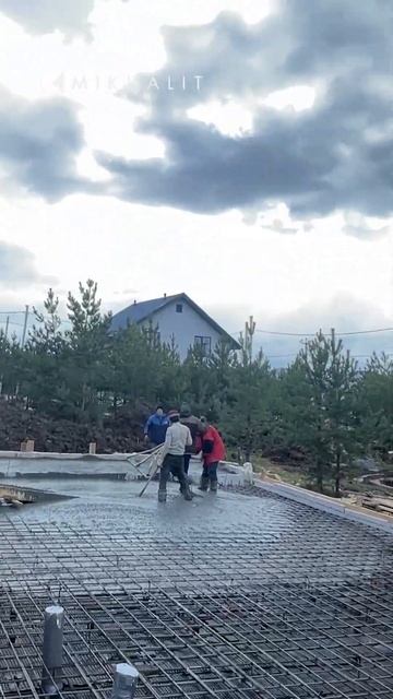 Заливка плитного фундамента под дом 88 м².