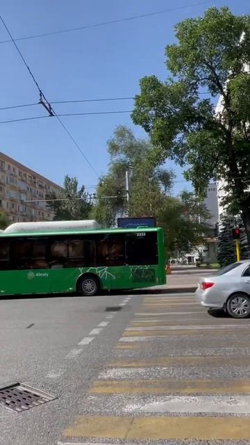 Алматы. Улица Гоголя - Назарбаева. Май 2022. Казахстан. Kazakhstan. Almaty. May 2022 смотреть онлайн