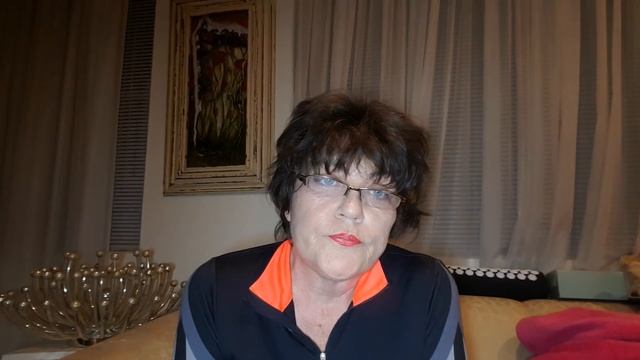 Мужик подпрыгнул от страха , когда увидел меня .Последние новости из Австалии.Элла Австралия смотреть онлайн