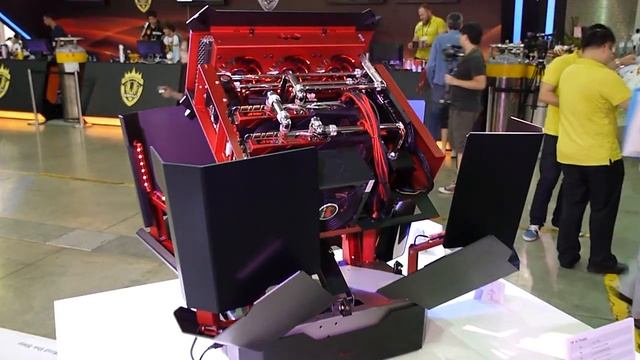 In Win H-Tower motorised transformer PC case in action смотреть онлайн