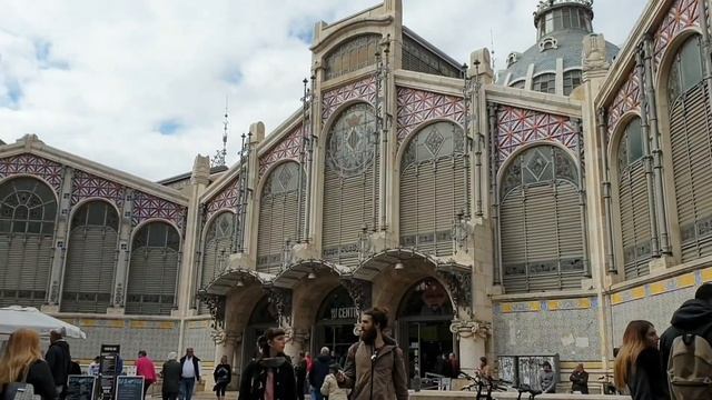 VALENCIA : paella, sangría y arquitectura; tres días de felicidad смотреть онлайн