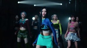 [4K 60FPS] EVERGLOW 에버글로우 'SLAY' MV