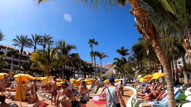 Relaxing Pool Day In Tenerife - AMAZING Parque Santiago III Swimming Pool! смотреть онлайн