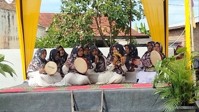 Bismillah, Ustzh Santi. Grup Nasyid Khairunnisa смотреть онлайн