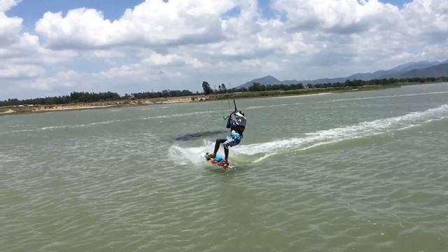 How to do backroll ( kiting/kiteboarding) смотреть онлайн
