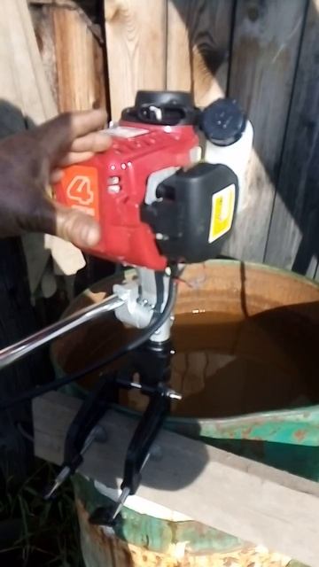 Четырёх тактный лодочный мотор из триммера своими руками смотреть онлайн