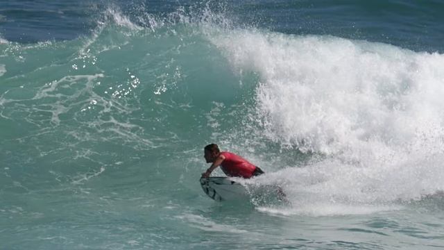 Liam Taurins torques with Marc Crawford. Phillip Island Kneeboard Surfing Titles 2022 смотреть онлайн