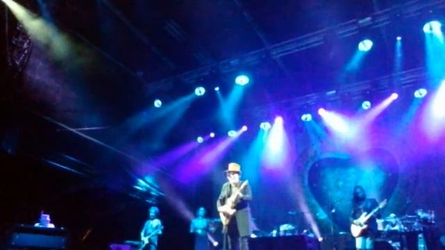 MIX ZUCCHERO LIVE Baila morena смотреть онлайн