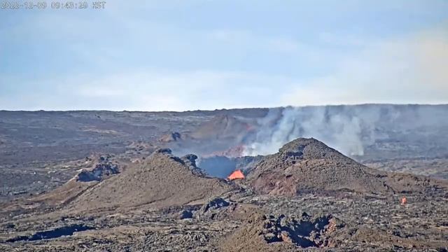 Mauna Loa Eruption, HI - USGS live stream смотреть онлайн