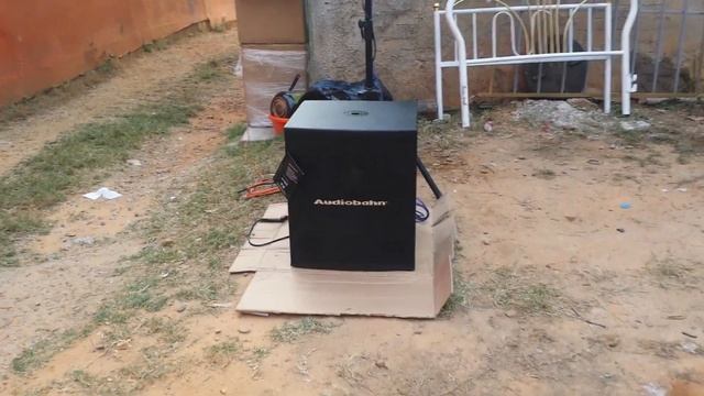 Prueba subwoofer audiobahn y jbl 615 al aire libre смотреть онлайн