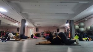 ГРУППОВАЯ ТРЕНИРОВКА ABS \ УПРАЖНЕНИЯ НА СПИНУ \ УПРАЖНЕНИЯ НА ПРЕСС \ РАСТЯЖКА