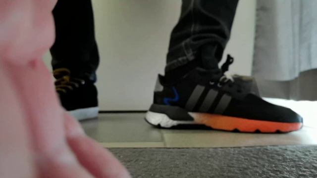 ADIDAS NITE JOGGER смотреть онлайн