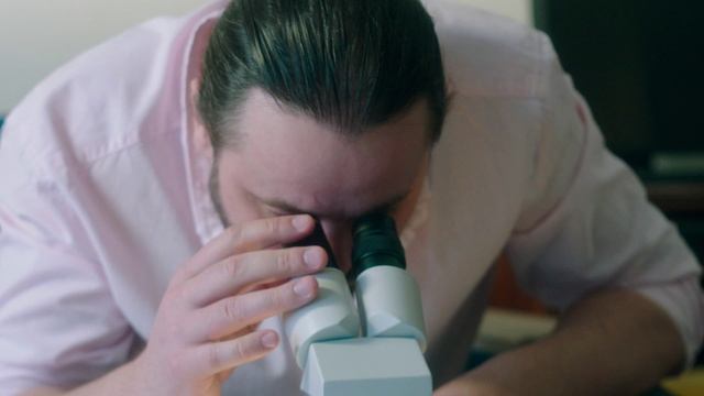 Microscope_Microscope_15sec смотреть онлайн