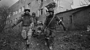 В широкий прокат вышел фильм "У края бездны" о самых первых днях спецоперации