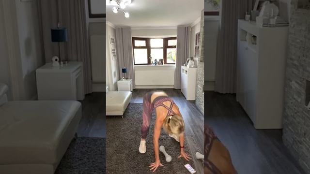 12 Minute FULL BODY Workout смотреть онлайн